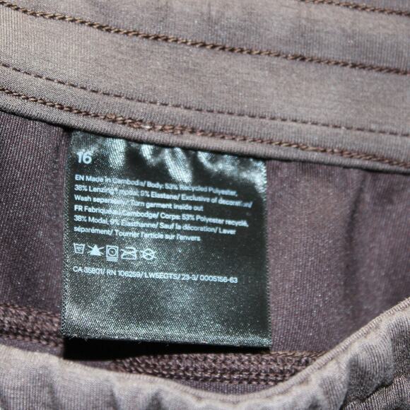 Lululemon Softstream High Rise Pant Size 16 in Espresso - Picture 6 of 6